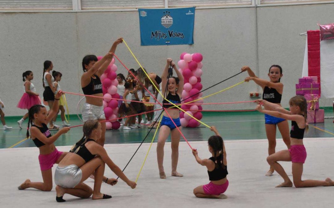 La Escuela de Iniciación de Gimnasia Rítmica de CP Mijas deslumbra en su Gala de Fin de Curso